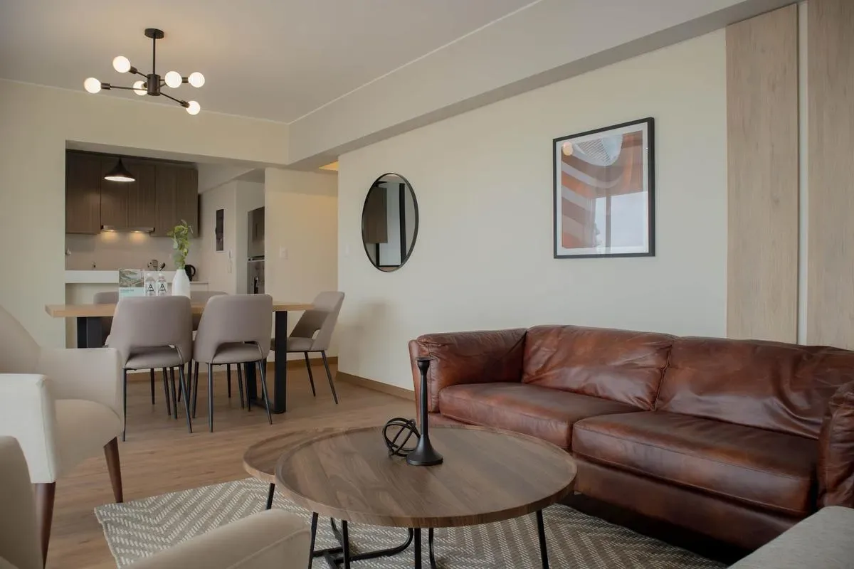 Modern 3BR w/ Balcony Near Kennedy Park