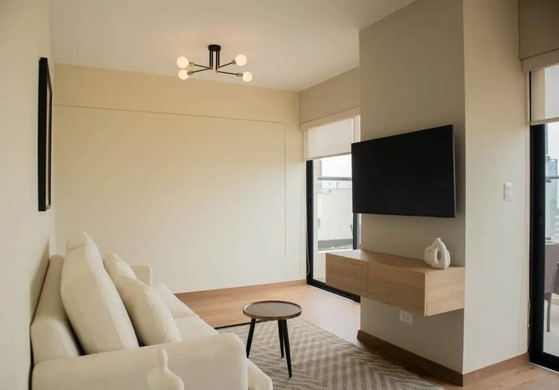 Modern 3BR w/ Balcony Near Kennedy Park