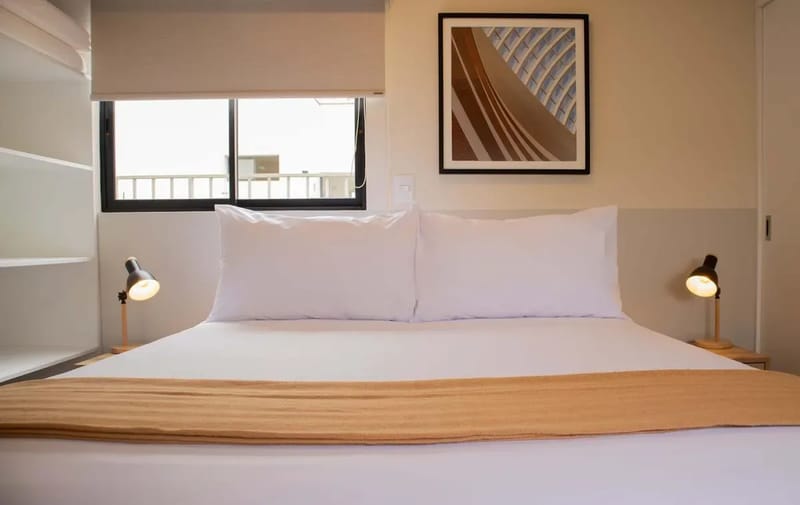 Modern 3BR w/ Balcony Near Kennedy Park