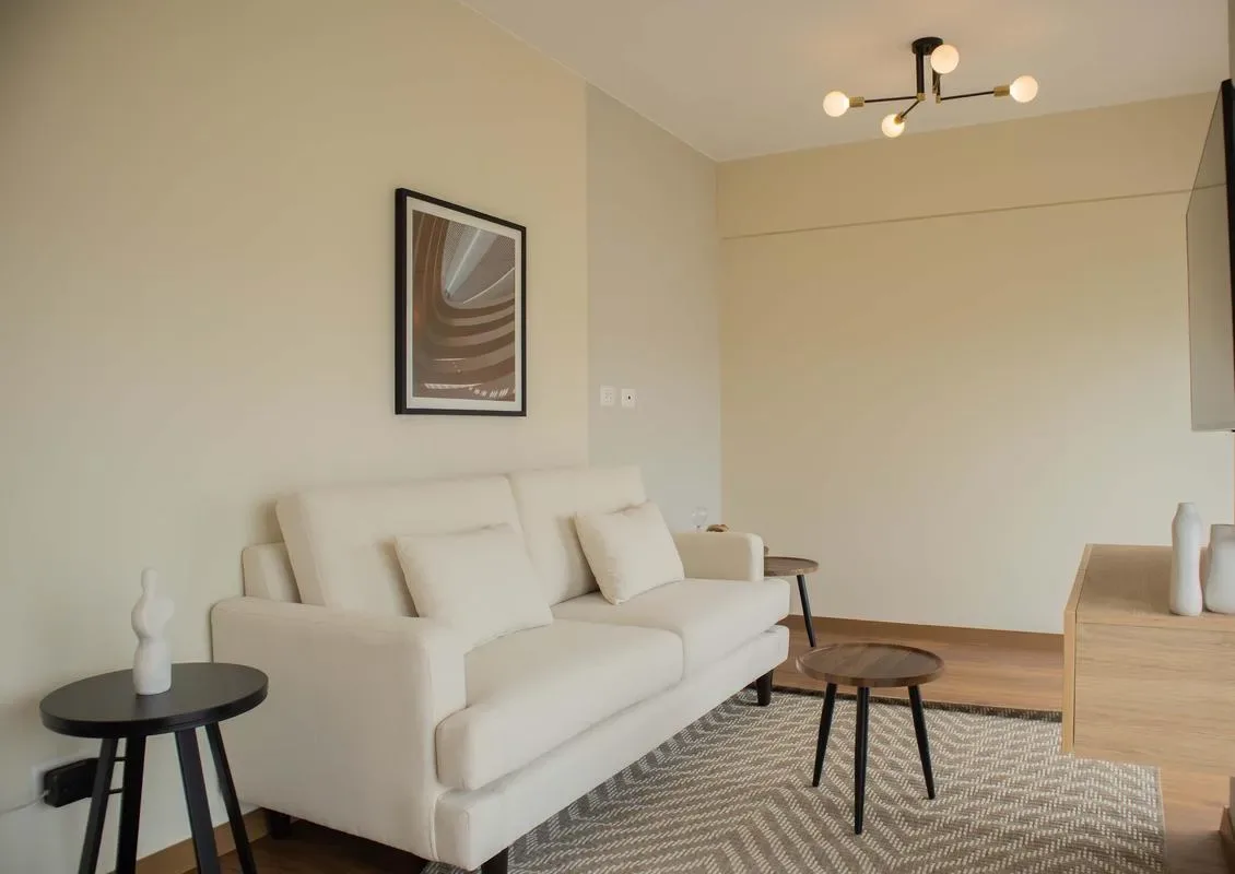 Modern 3BR w/ Balcony Near Kennedy Park