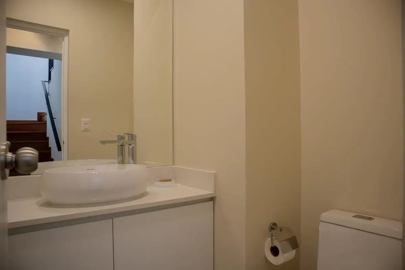 Modern 3BR w/ Balcony Near Kennedy Park