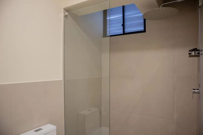 Modern 3BR w/ Balcony Near Kennedy Park