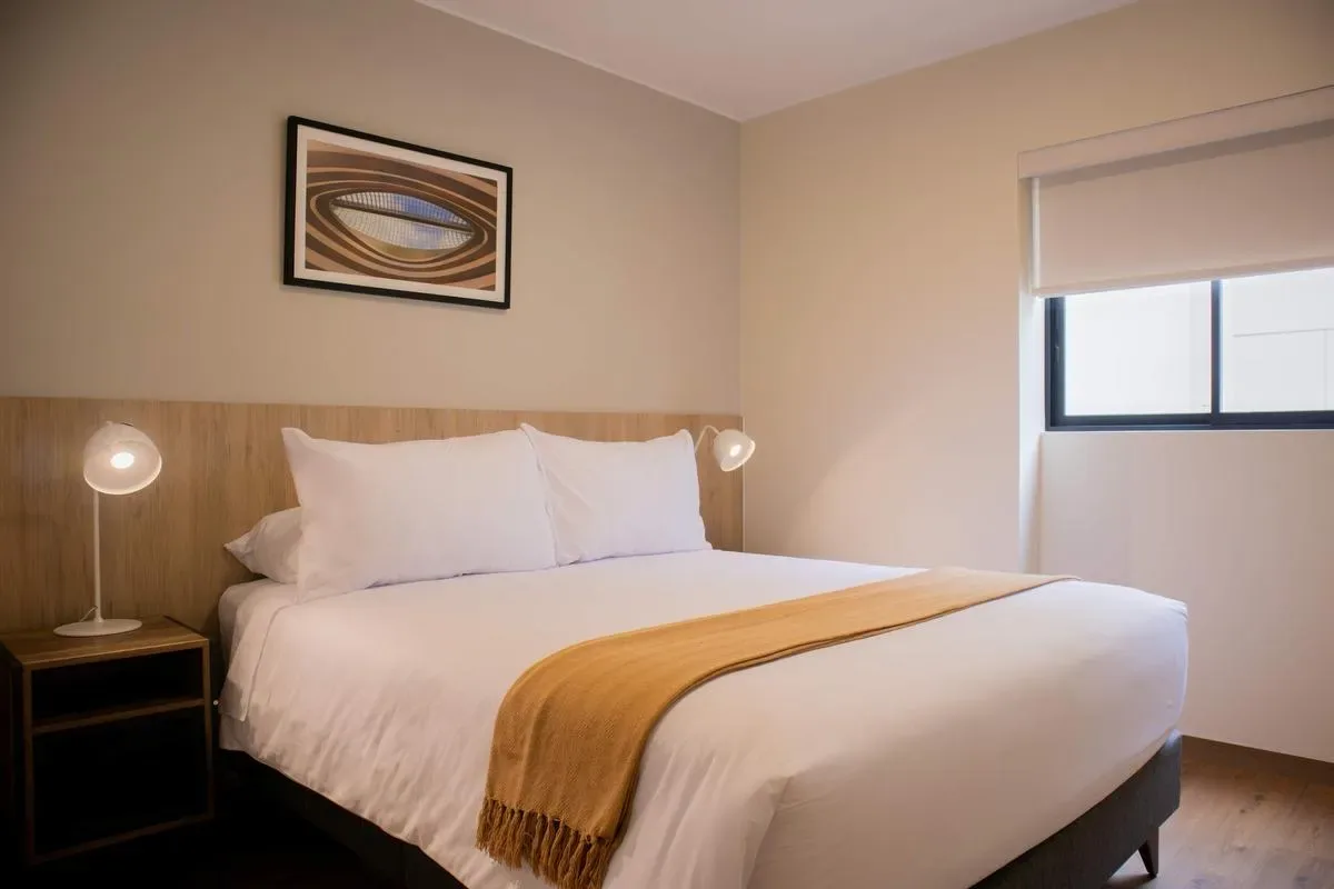 Modern 3BR w/ Balcony Near Kennedy Park