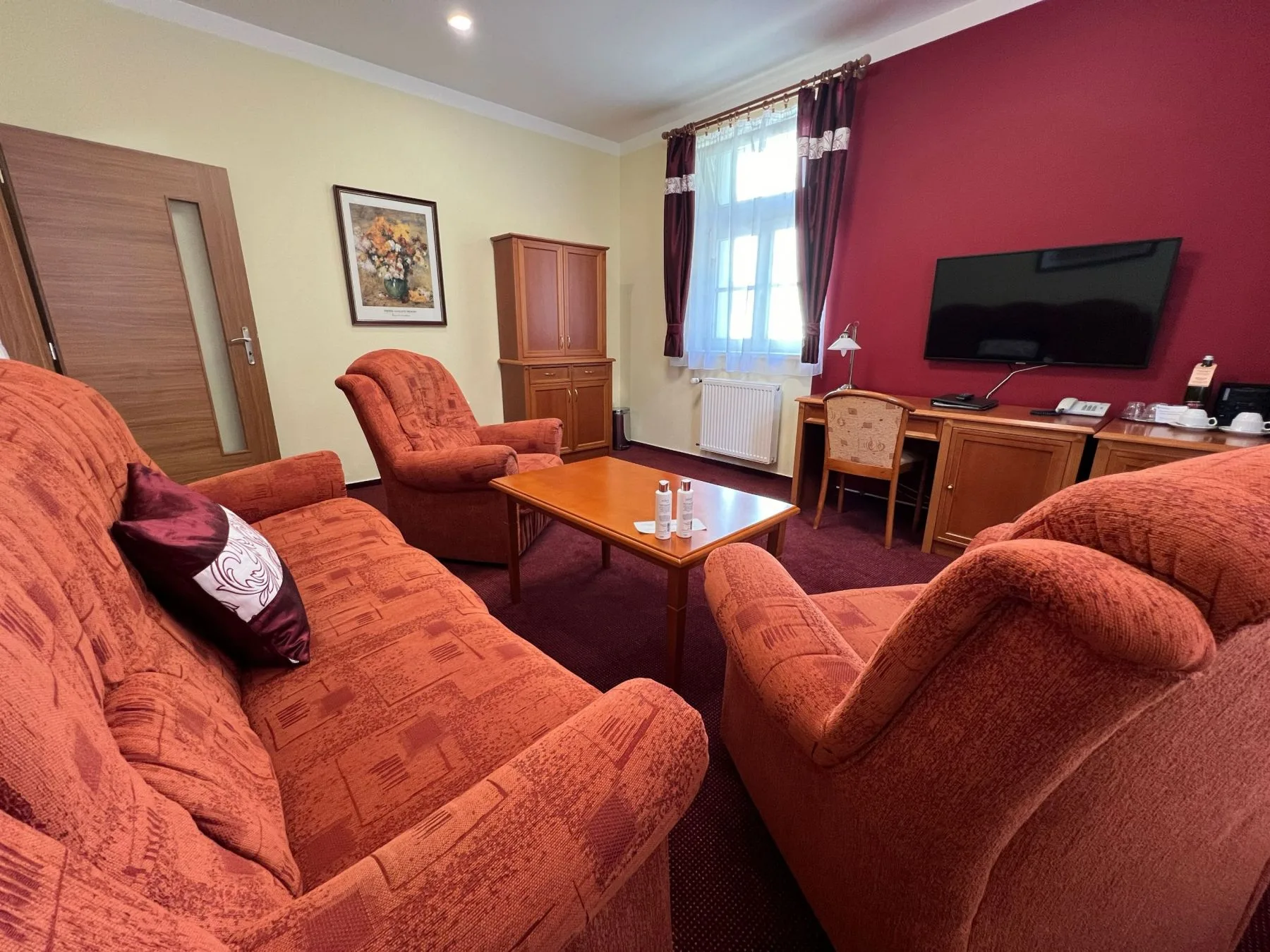 Living room in the Nehr apartment