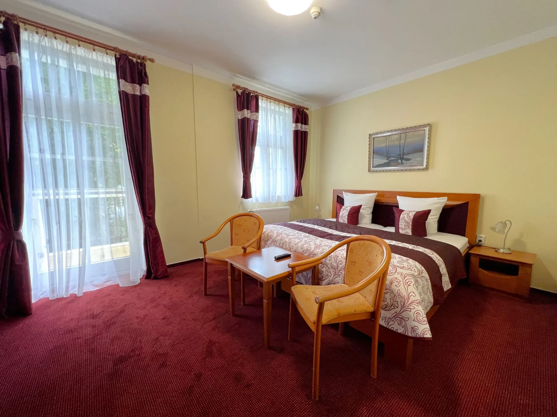 Bedroom in the Nehr apartment