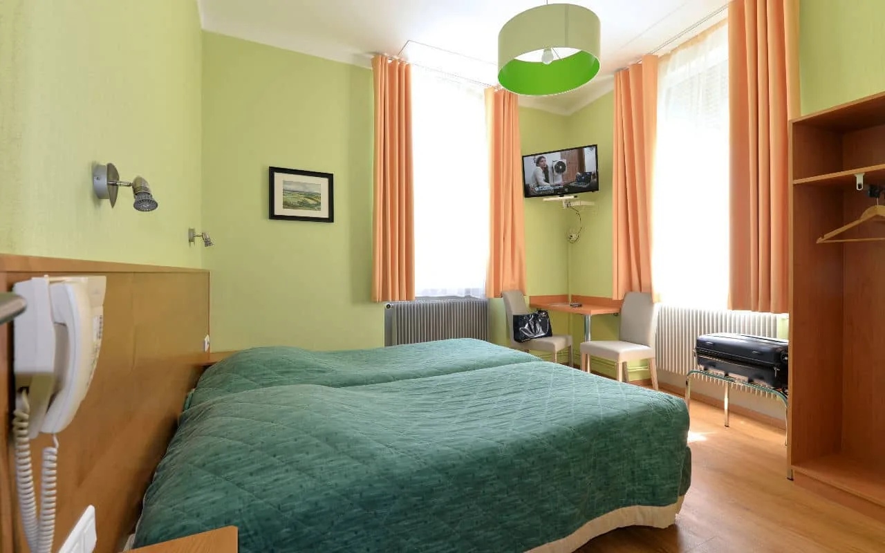 Twin room