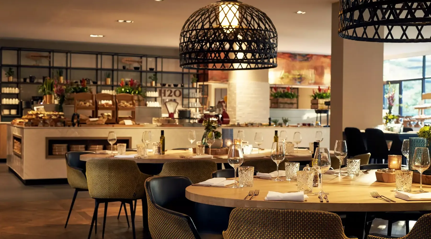 Hotel restaurant