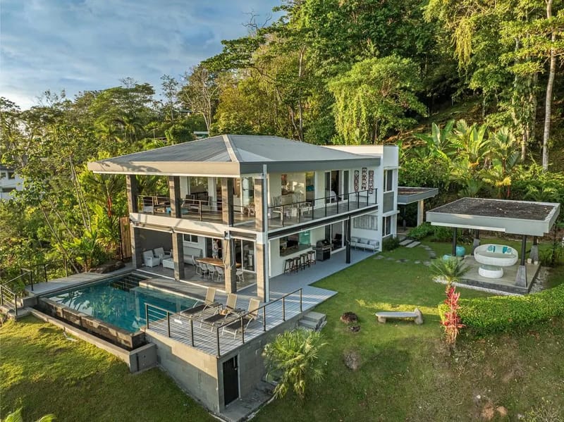 Luxury 3BR Rainforest Villa w/ Oceanview Pool