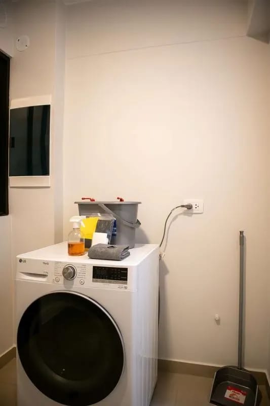 Stylish & Cozy 3BR w/ Balcony in Miraflores