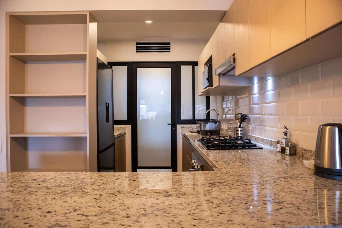 Stylish & Cozy 3BR w/ Balcony in Miraflores
