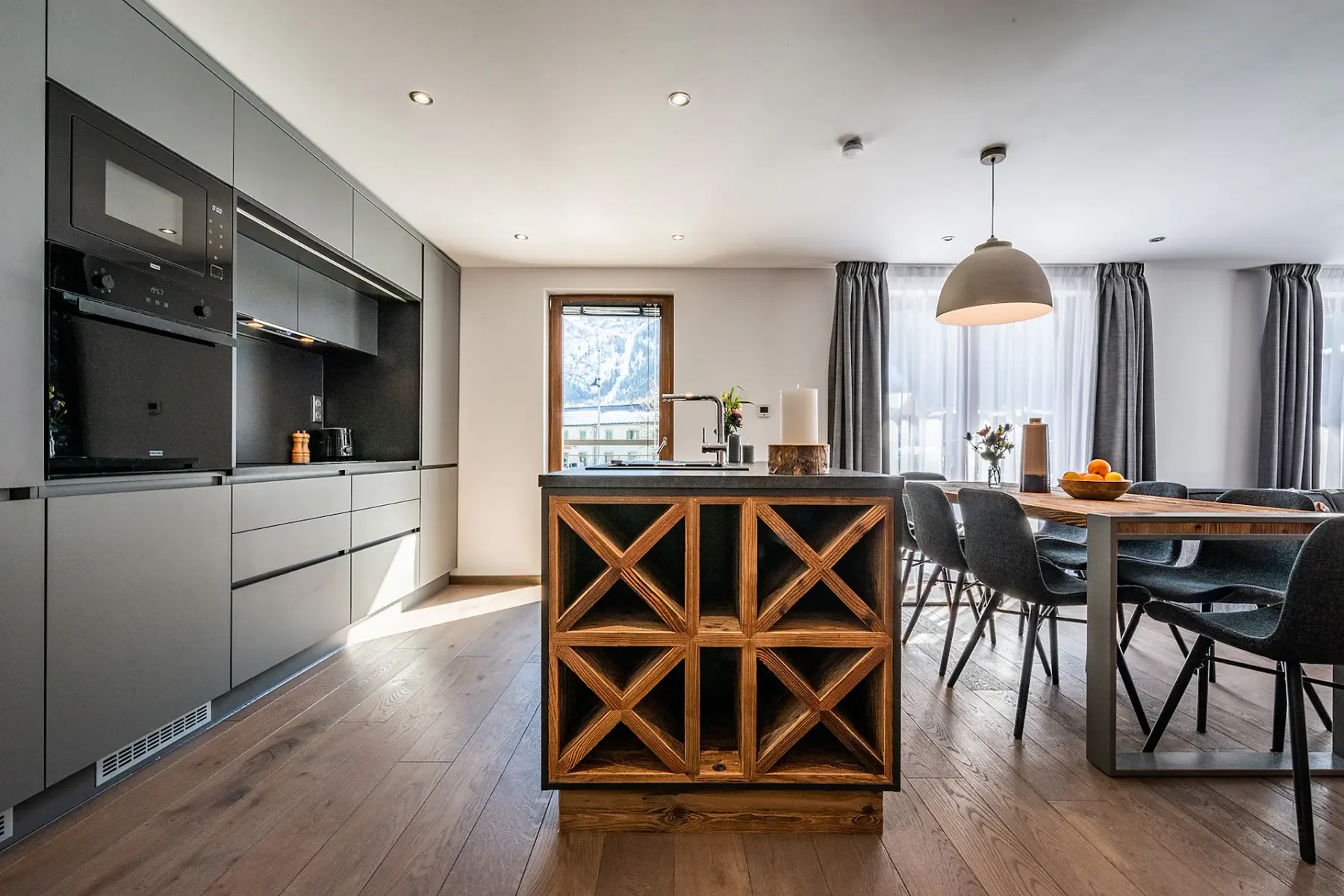 Spacious fully equipped kitchen luxury ski Chalet Ravanel Chamonix