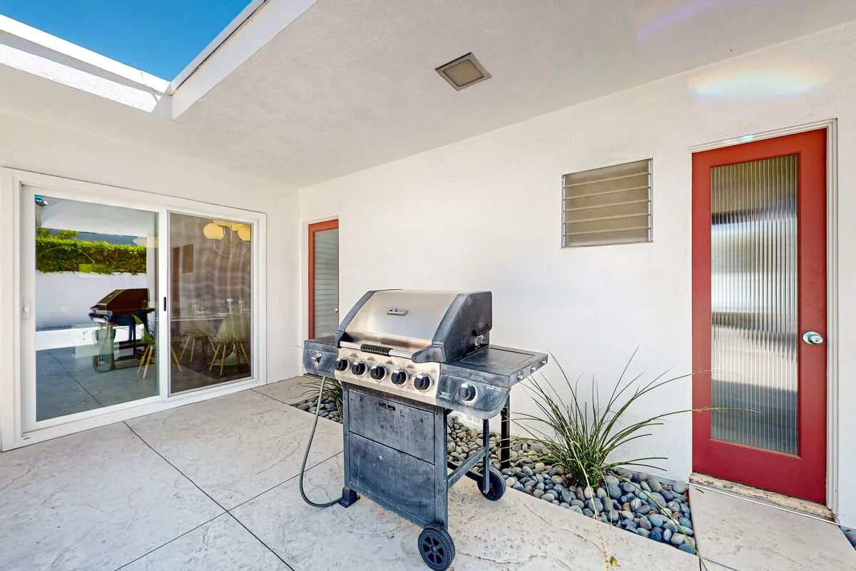 Twin Palms Modern