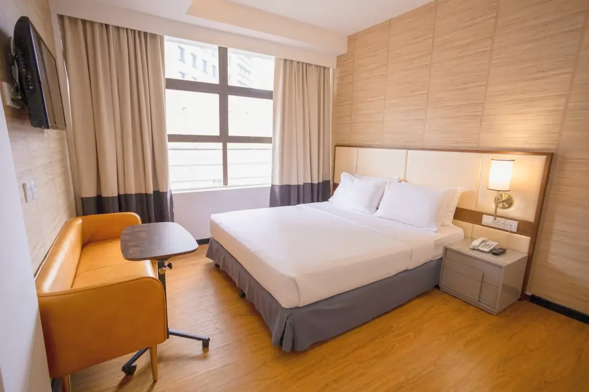 Standard king room