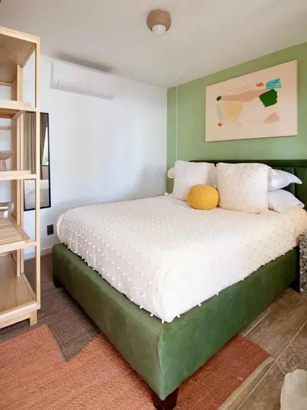 Sunny 7BR House with Amazing Terrace