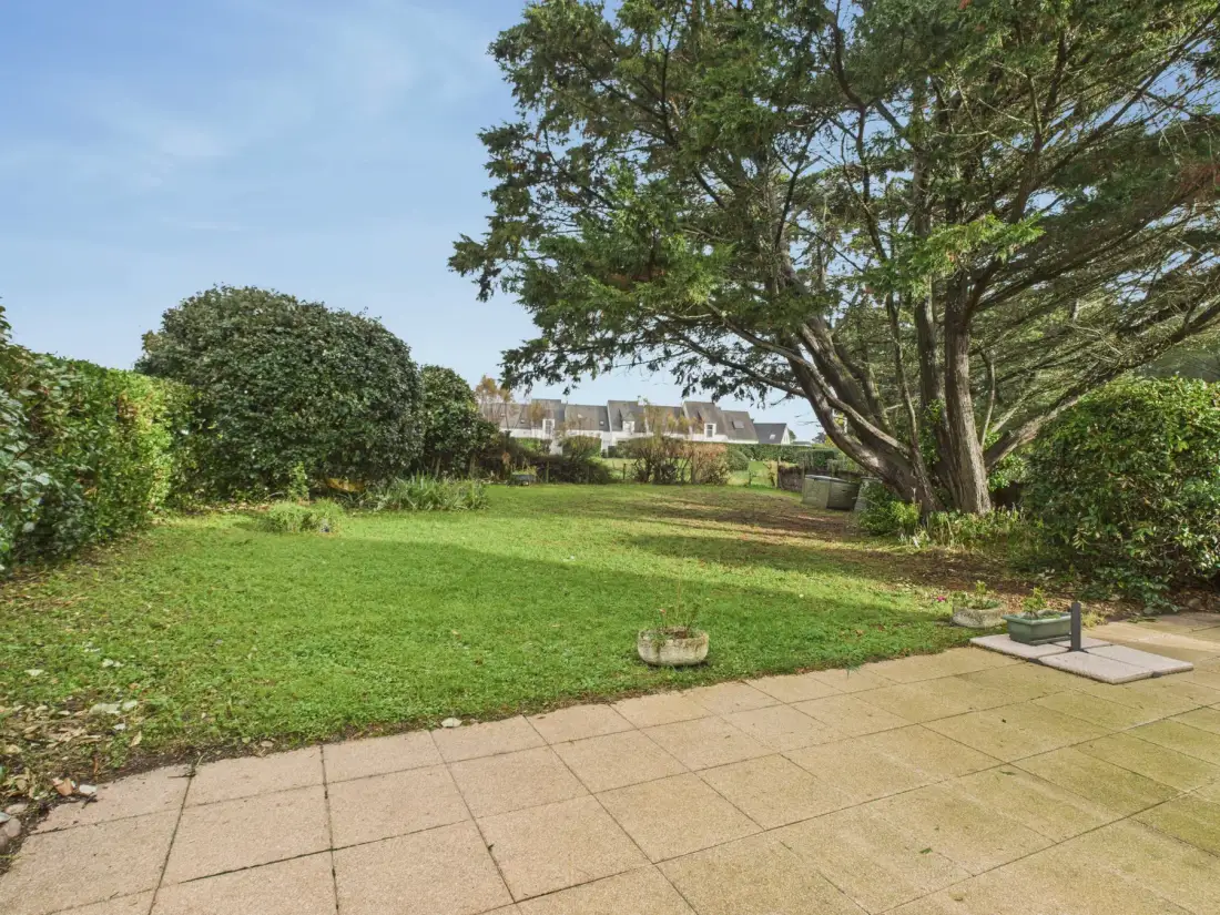 House exterior or property view