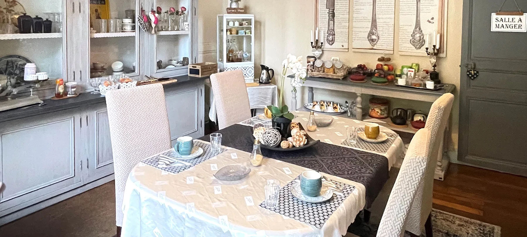 Breakfast room
