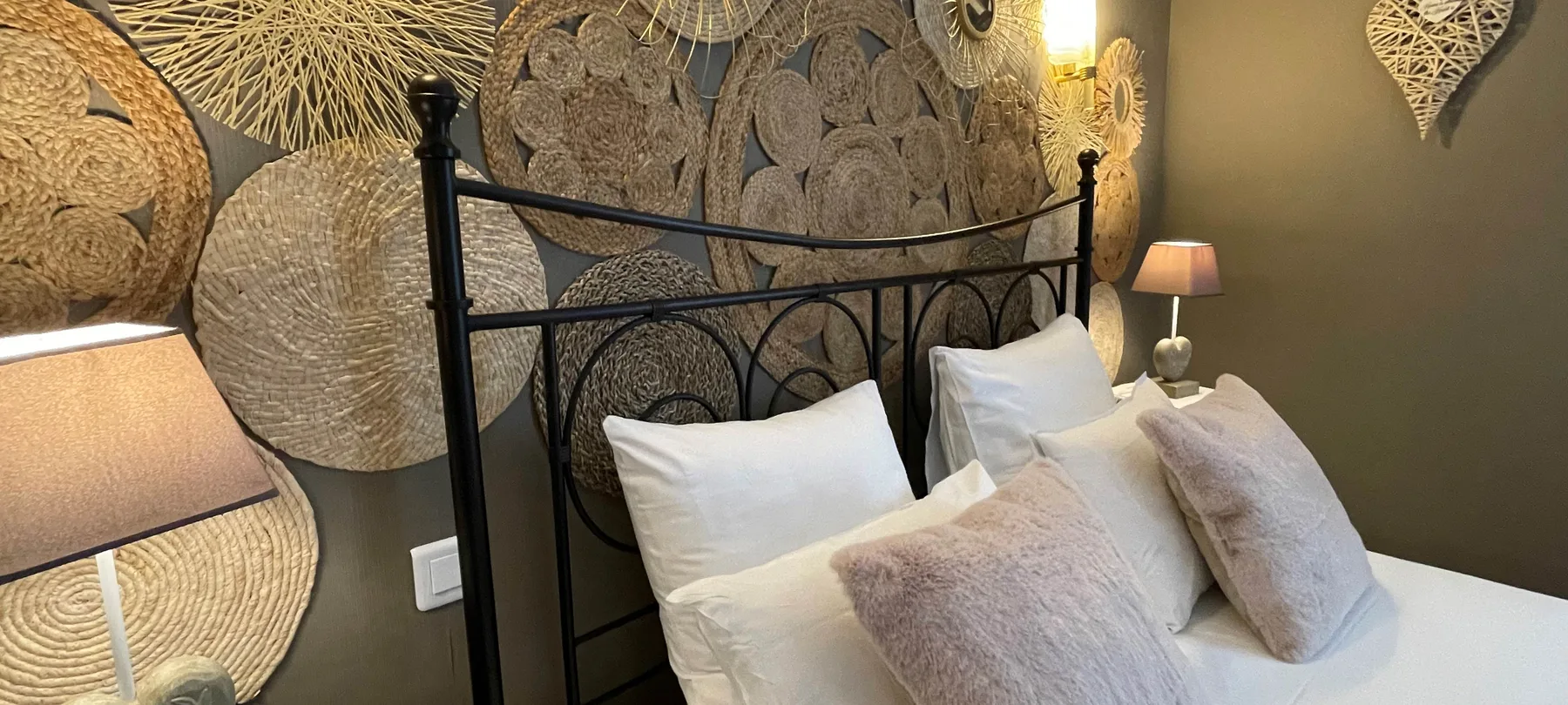 Jeanne guest room