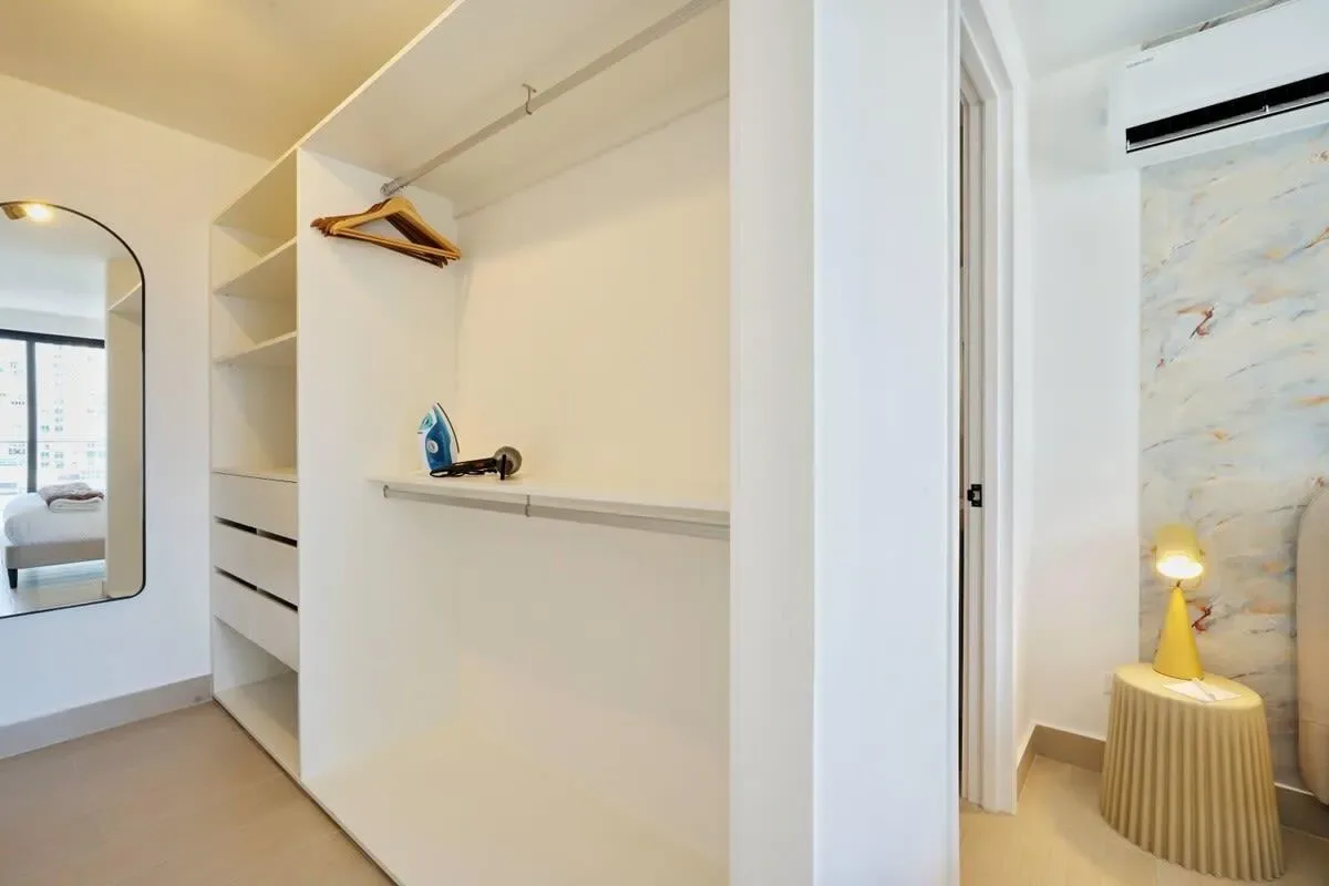 High-end 1BR in San Francisco w/ Balcony