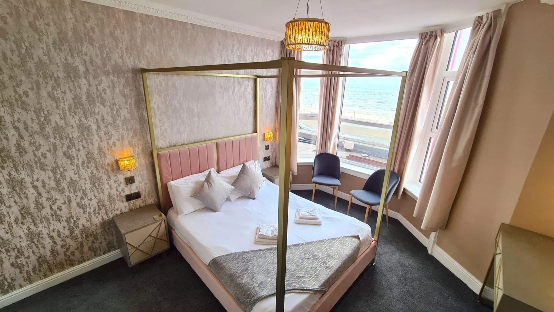 Tiffany's Hotel