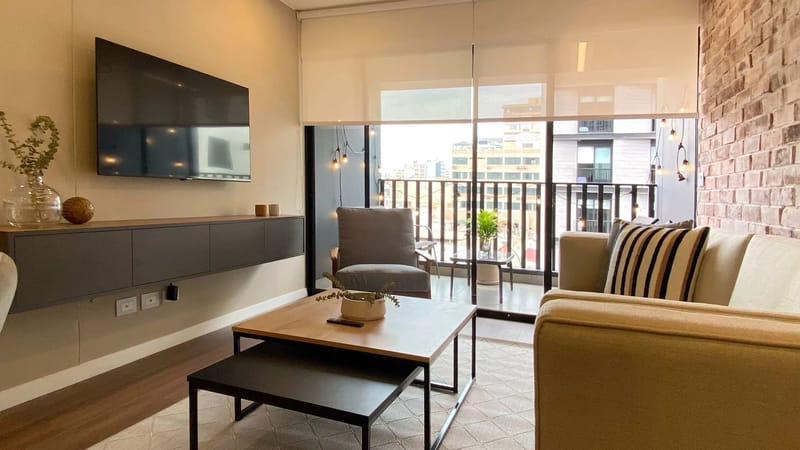 Dreamy 2BR with Balcony in Miraflores