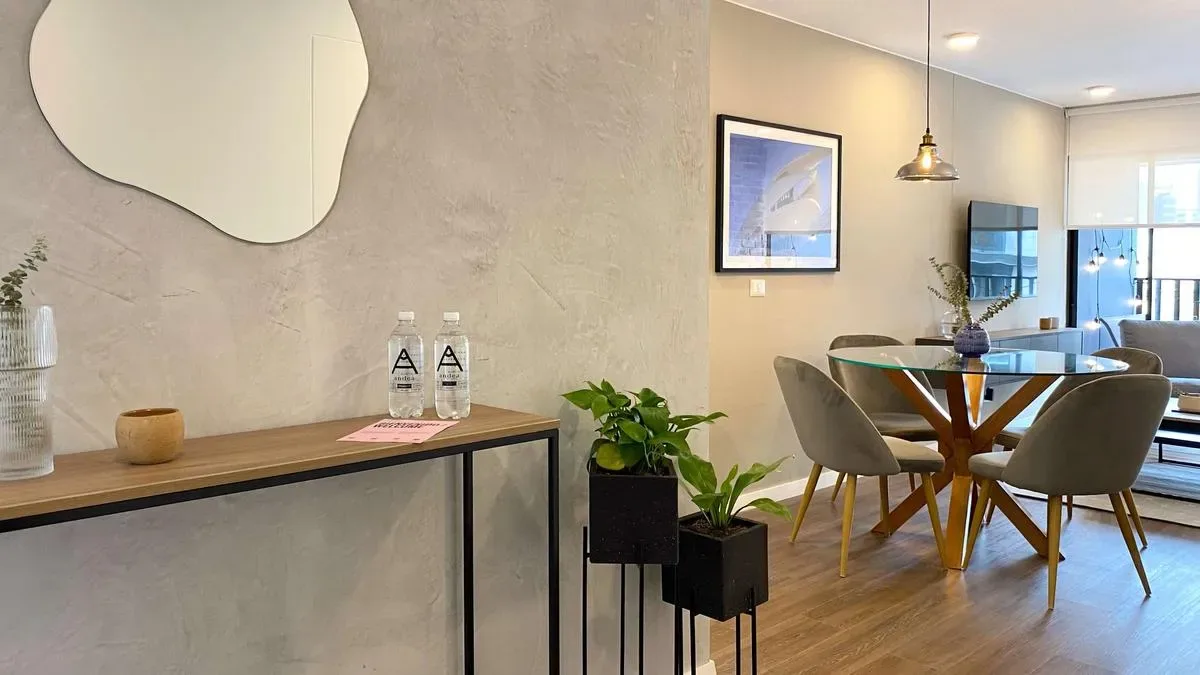 Dreamy 2BR with Balcony in Miraflores