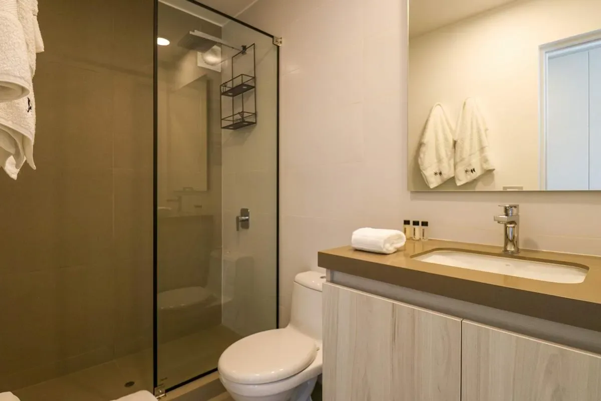 Dreamy 2BR with Balcony in Miraflores