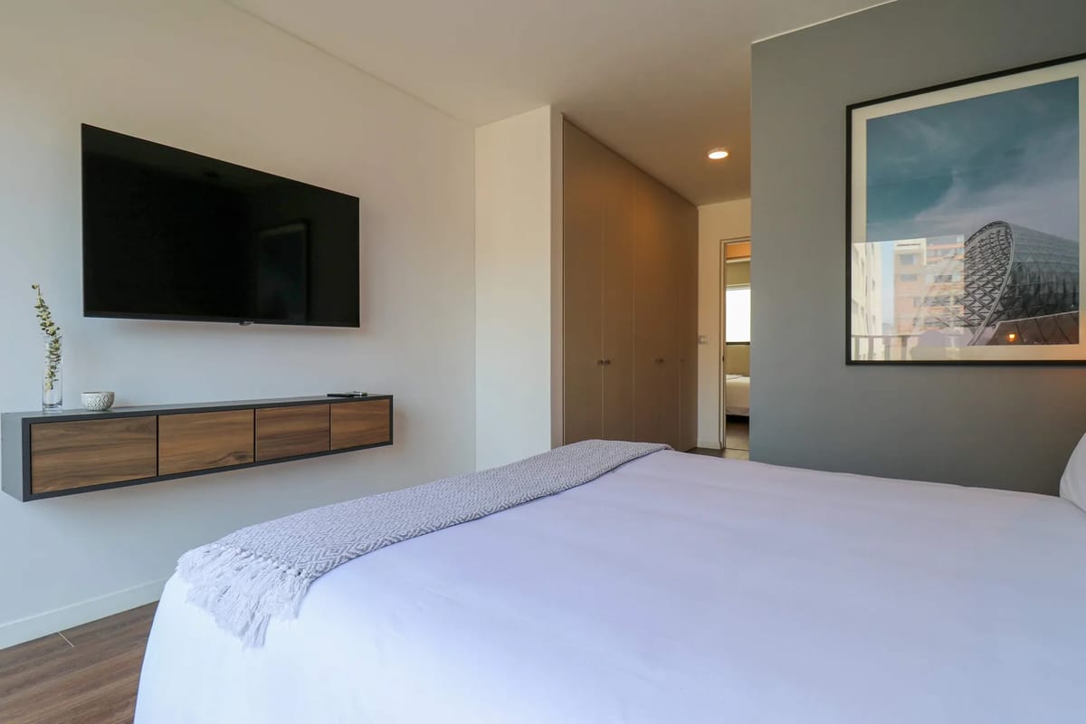 Dreamy 2BR with Balcony in Miraflores