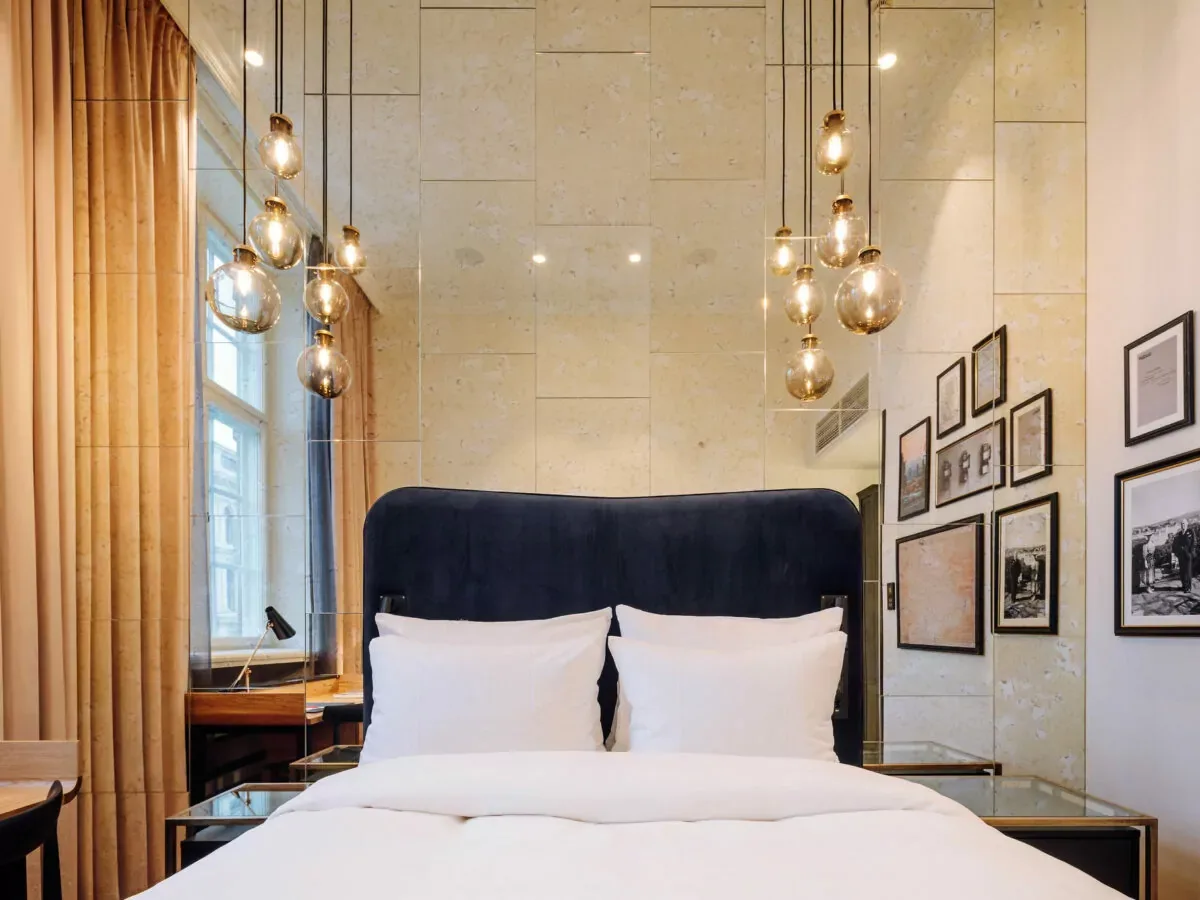 Amerikalinjen hotel room