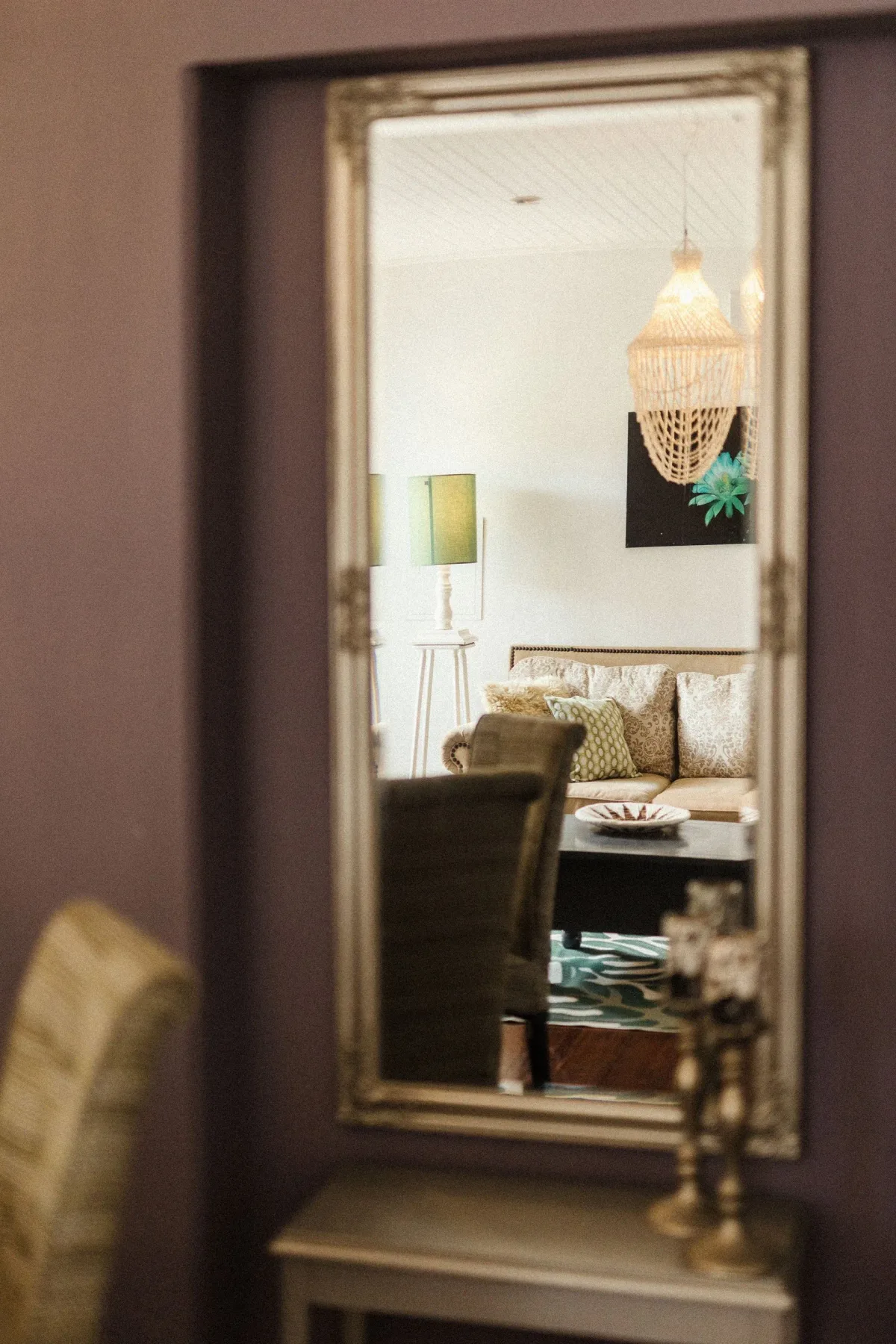Pasillo en un apartamento de dos dormitorios.