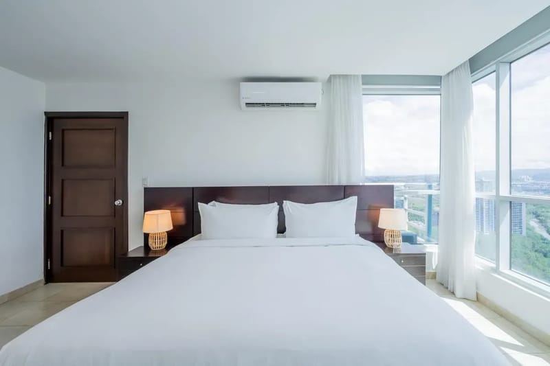 Upscale 2BR in Costa del Este w/ Balcony