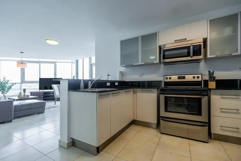 Upscale 2BR in Costa del Este w/ Balcony