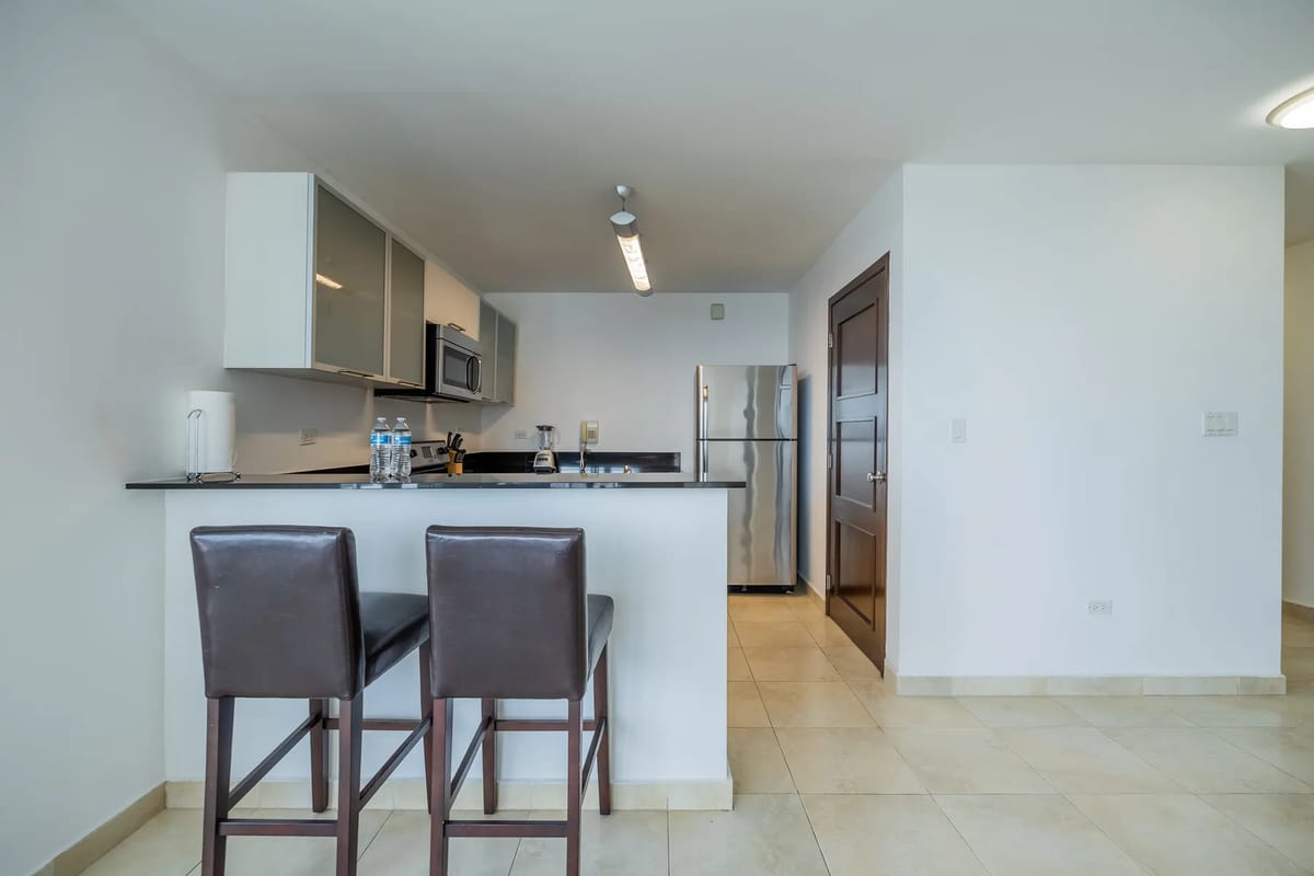 Upscale 2BR in Costa del Este w/ Balcony