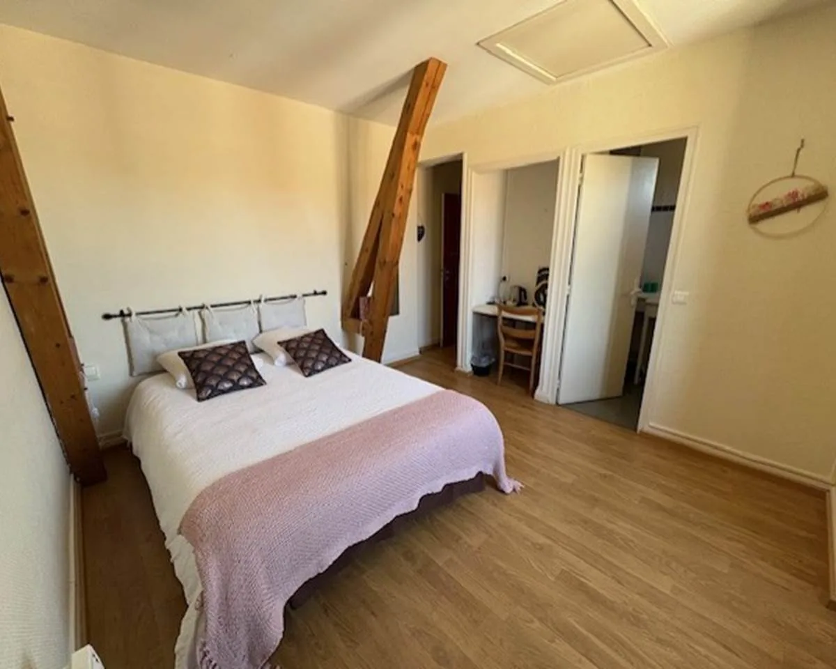 Room 12