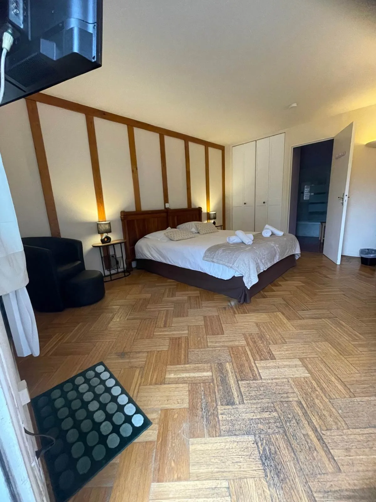 Room 19