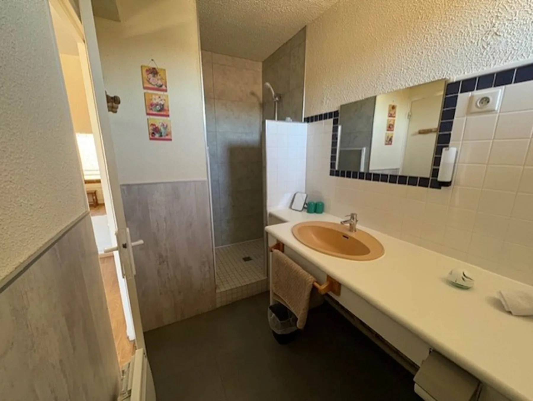 Room 12