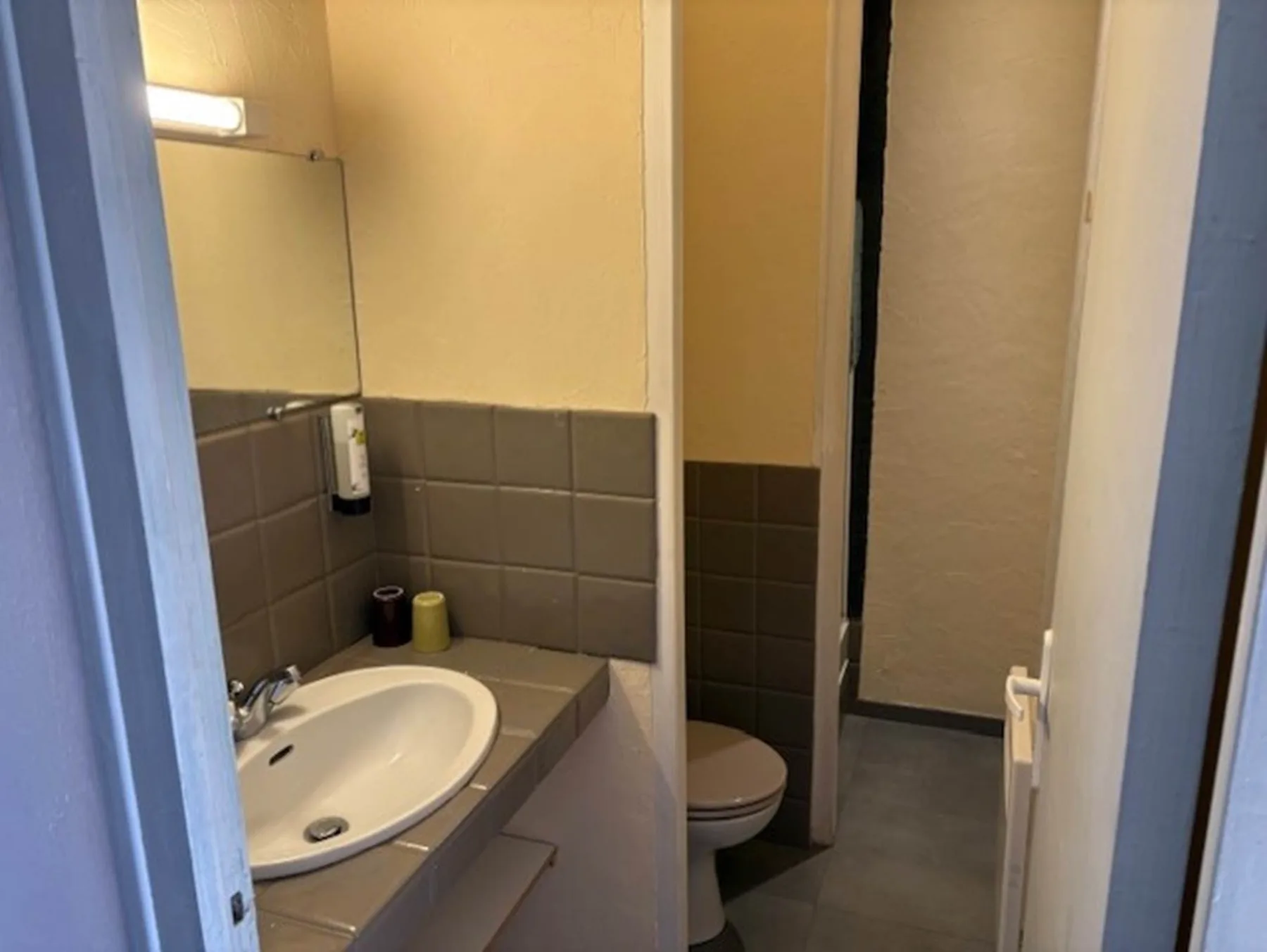 Room 17