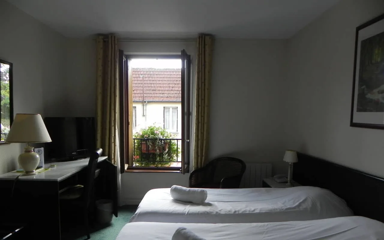 Twin Comfort room
