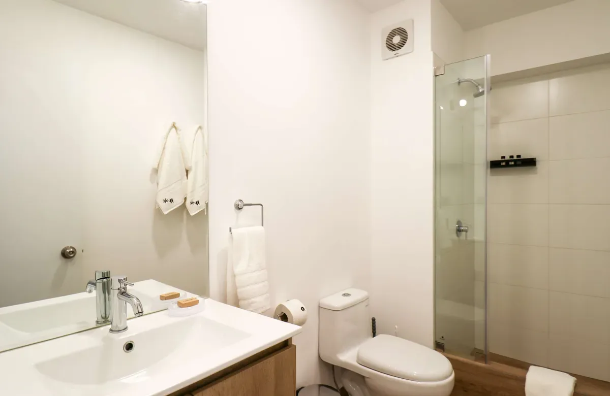 Spacious 3BR w/ Terrace in Prime Miraflores