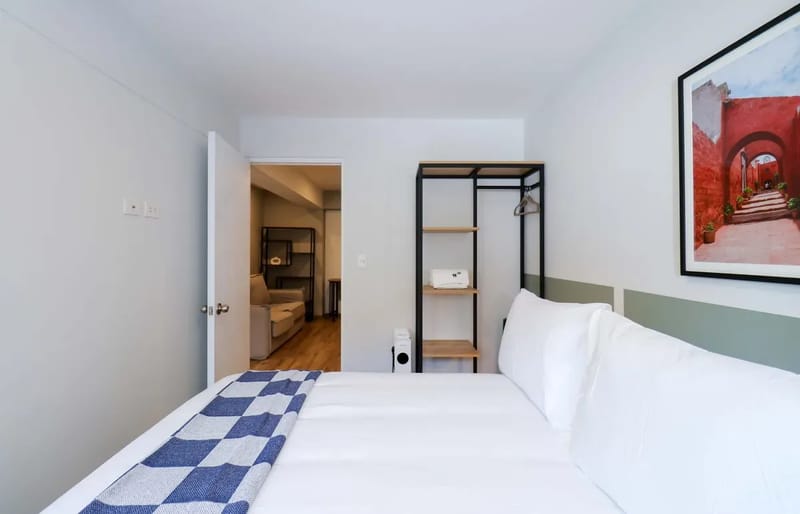 Spacious 3BR w/ Terrace in Prime Miraflores