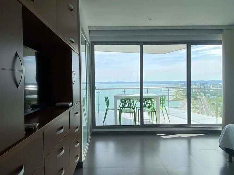 Amazing 3BR w/ Ocean View in Marbella