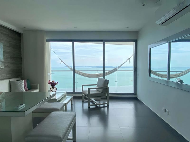 Amazing 3BR w/ Ocean View in Marbella