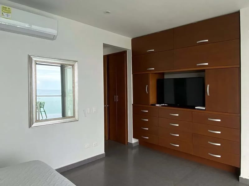 Amazing 3BR w/ Ocean View in Marbella