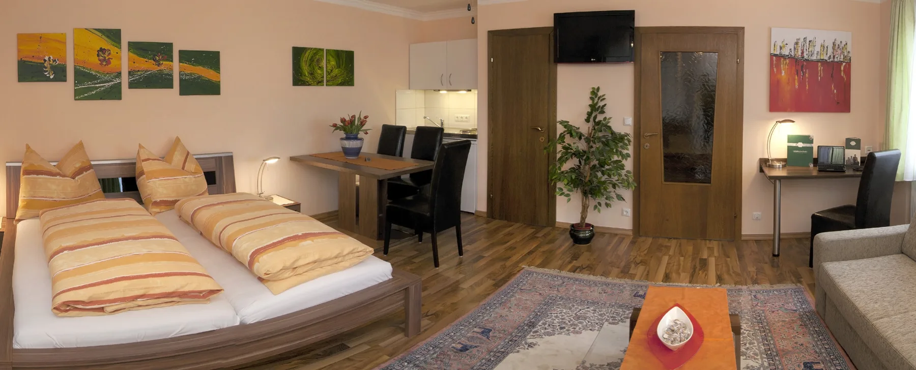 Kitchenette in Suite 112