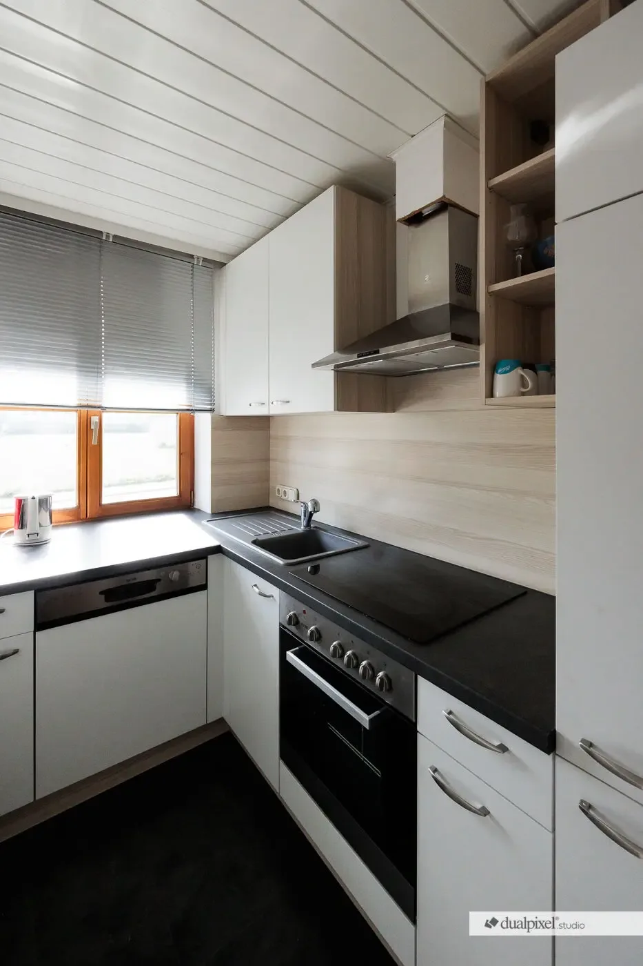 Fully equipped kitchen in the holiday house