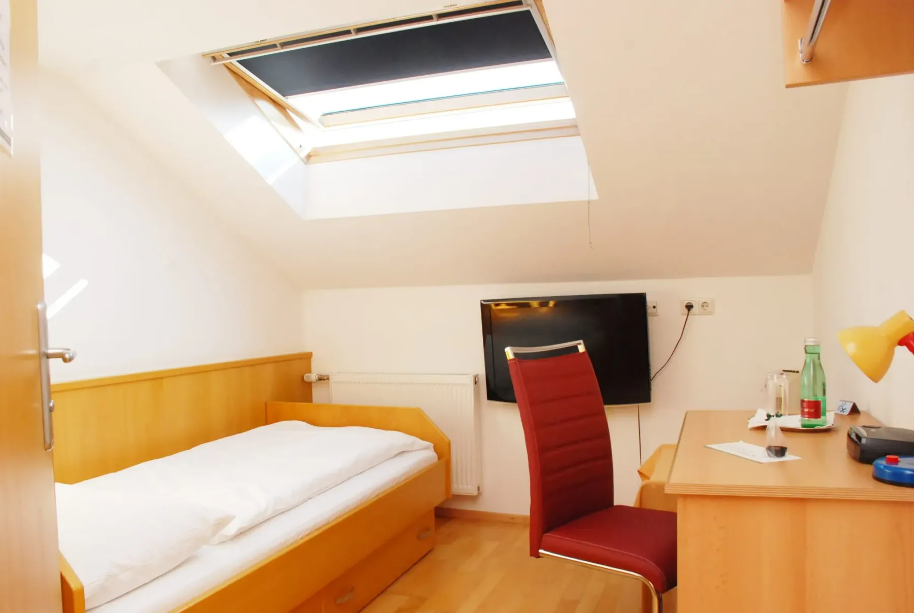 FEIERABEND Classic single room