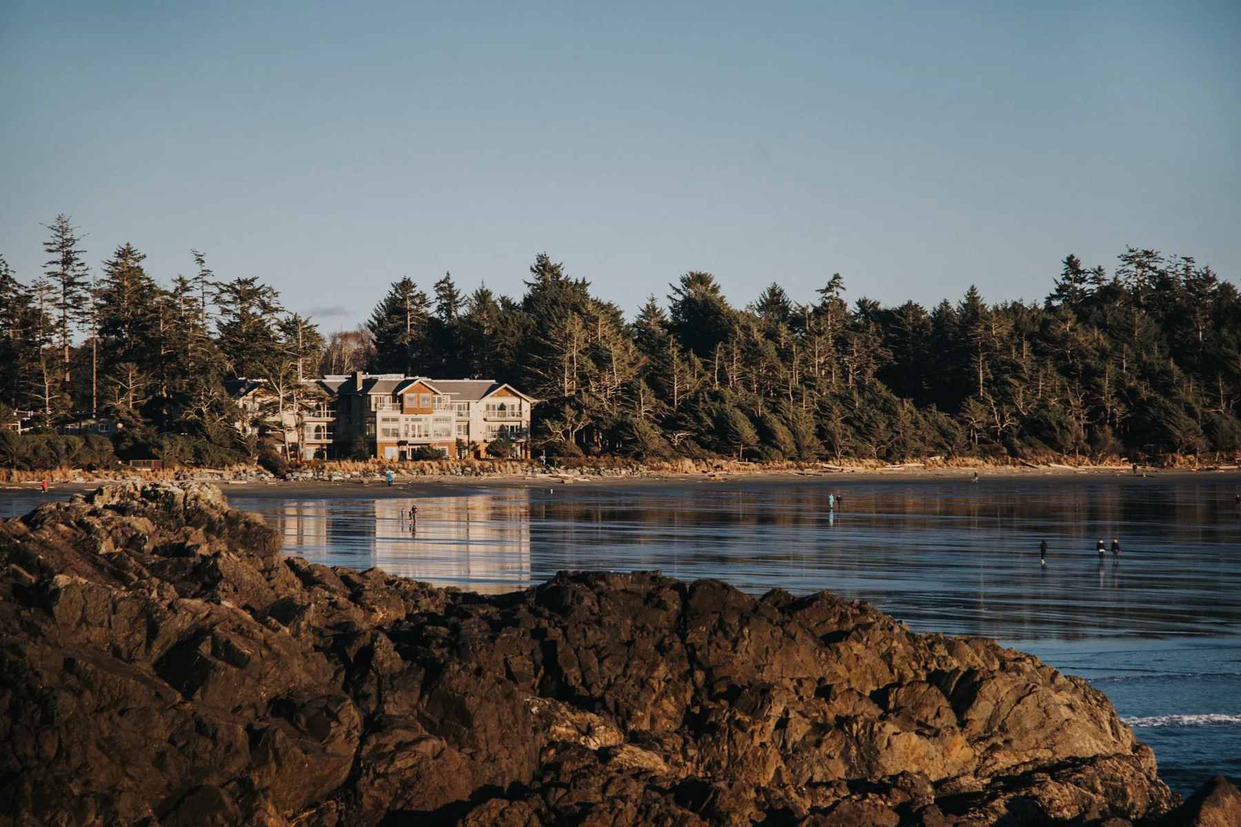 Entorno del complejo turístico en Tofino