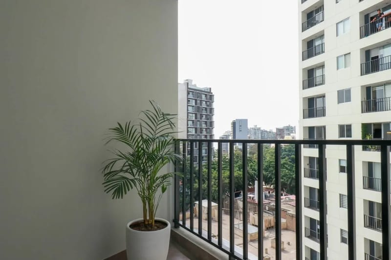 Exclusive 1BR w/ Balcony & View in Barranco