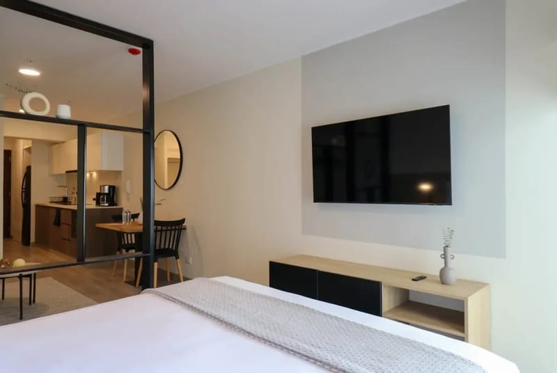 Exclusive 1BR w/ Balcony & View in Barranco