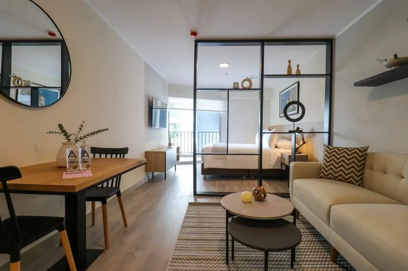 Exclusive 1BR w/ Balcony & View in Barranco