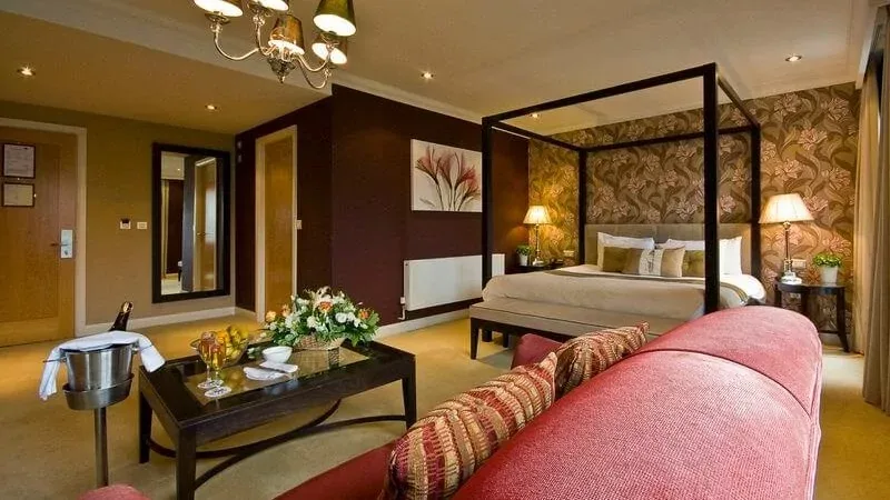 Parkview Hotel room